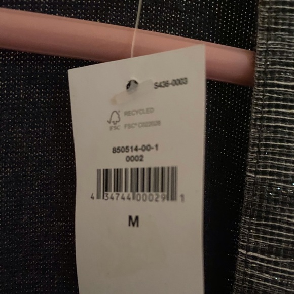 Gap long sleeveless vest w/sparkles at collar. - Picture 3 of 4